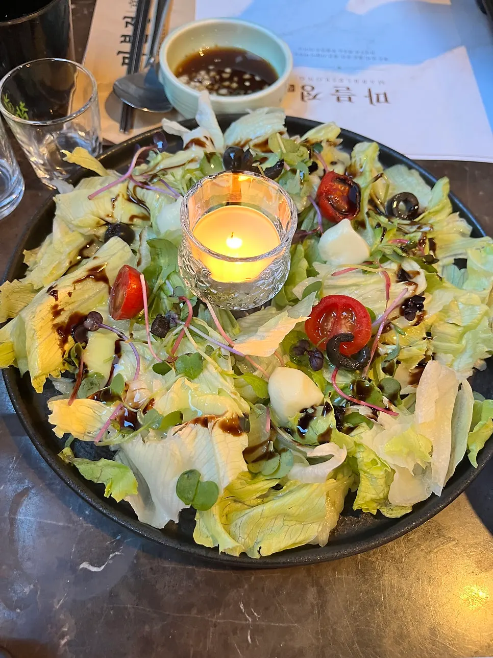 Full table setting of Marblejeong's side dishes