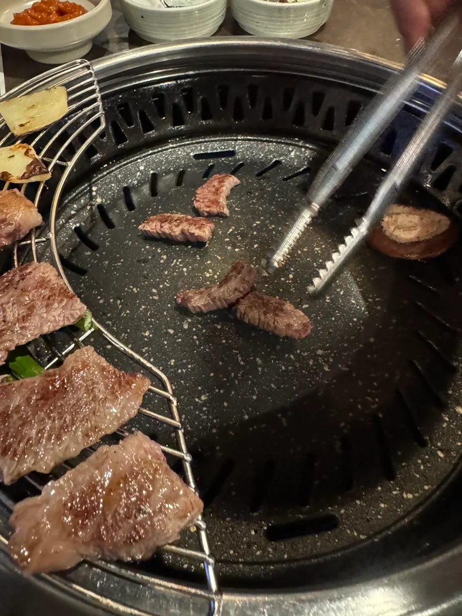 Well-grilled Korean beef flank
