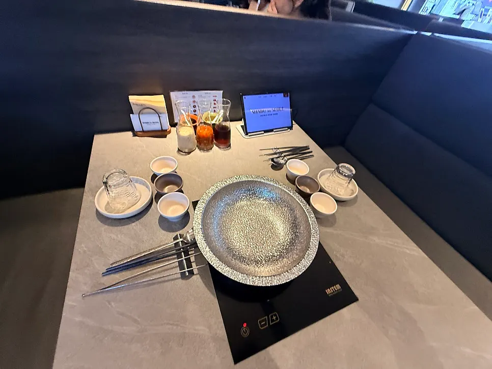 Basic plate setting at Shabu in Seoul Seongsu