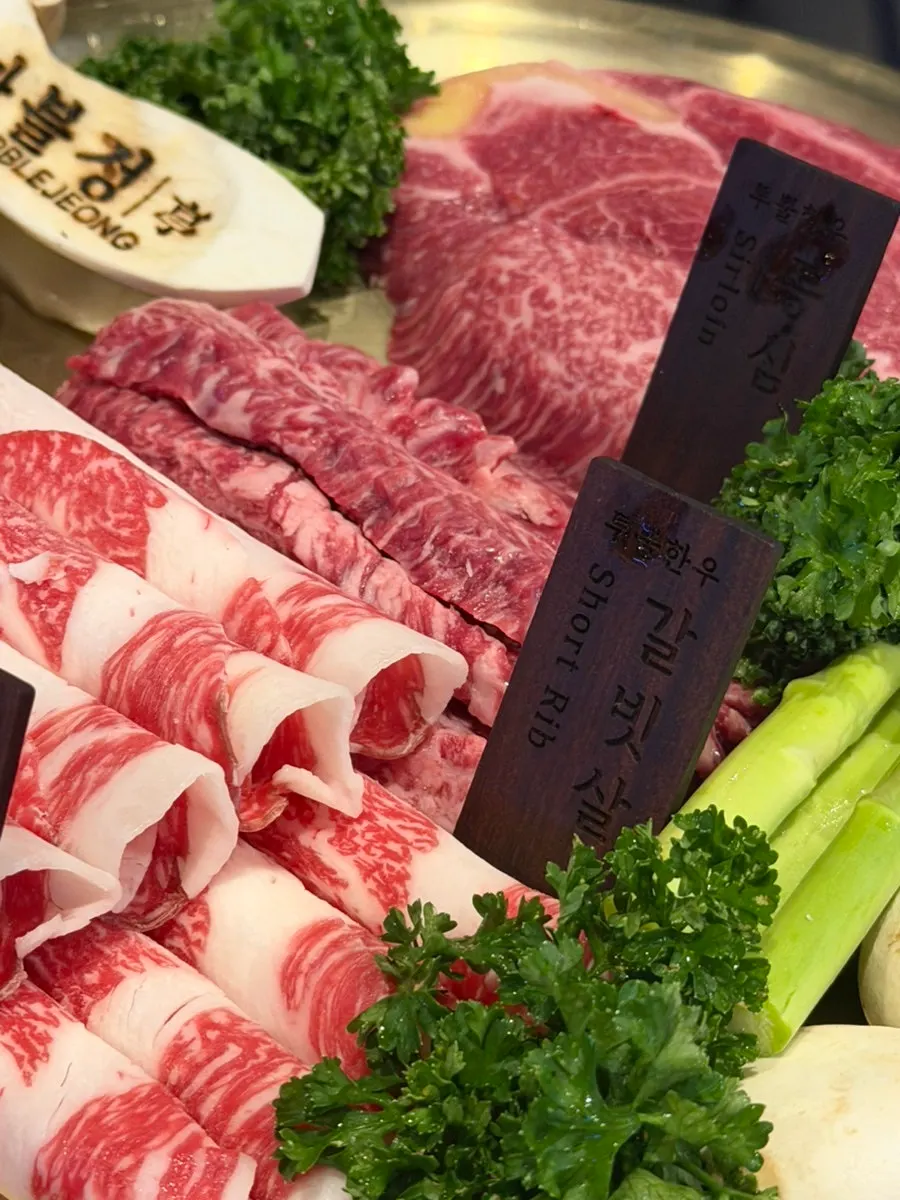 Two-plus hanwoo mixed grill with dense marbling