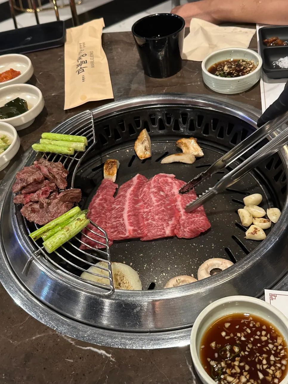 Gathering and company-dinner space at Marblejeong