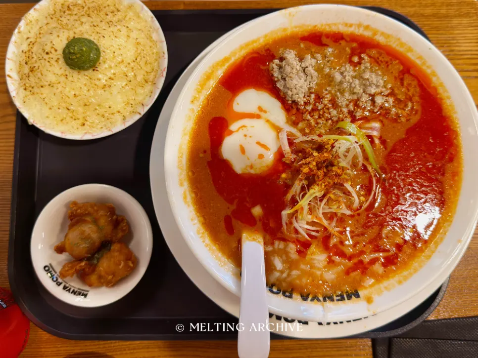 정통 토마토라멘 한 그릇