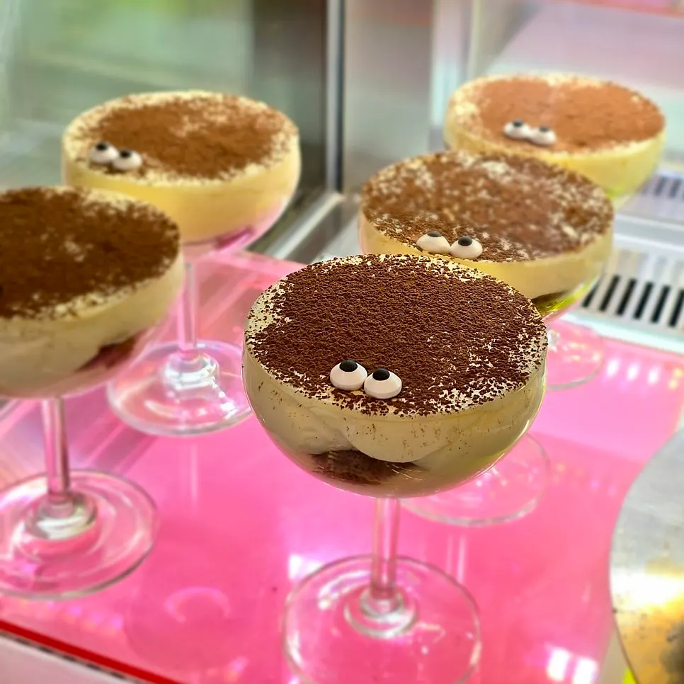 Italian-style dessert menu at Frolla