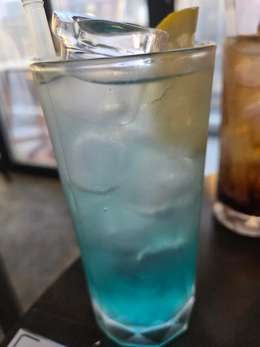 Blue Lemon and Earl Grey non-alcoholic highballs