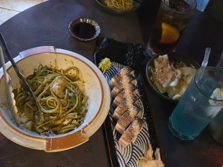 Abalone innards pasta with geu sauce
