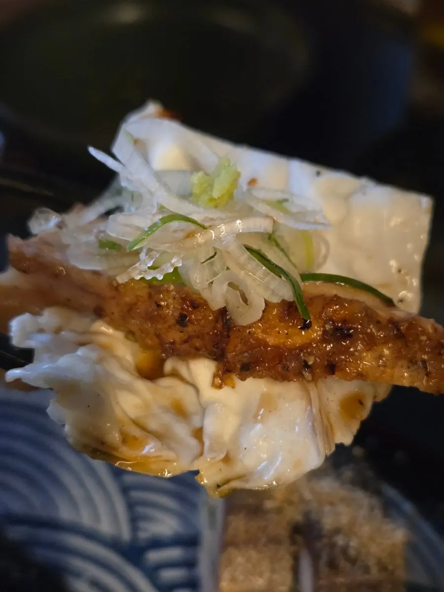 Charcoal-grilled chicken thigh with tare sauce