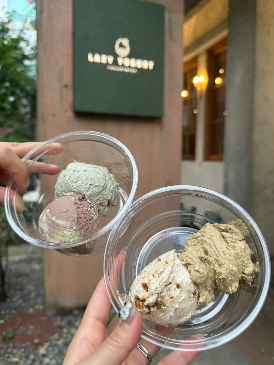 Matcha choco and pistachio double-flavor Greek yogurt