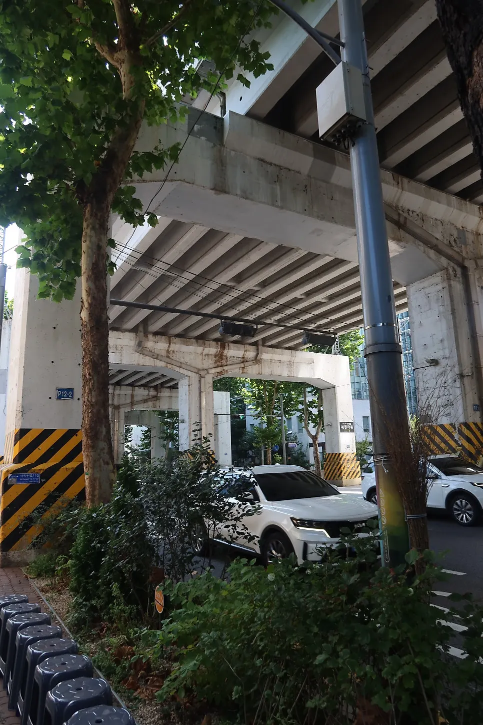 Directions to T Coffee on Basement Level 1