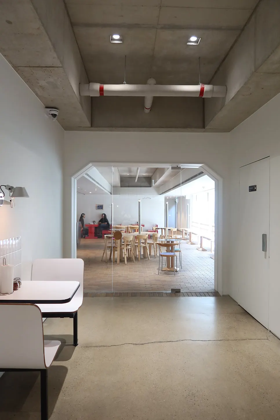 Café route with elevator access