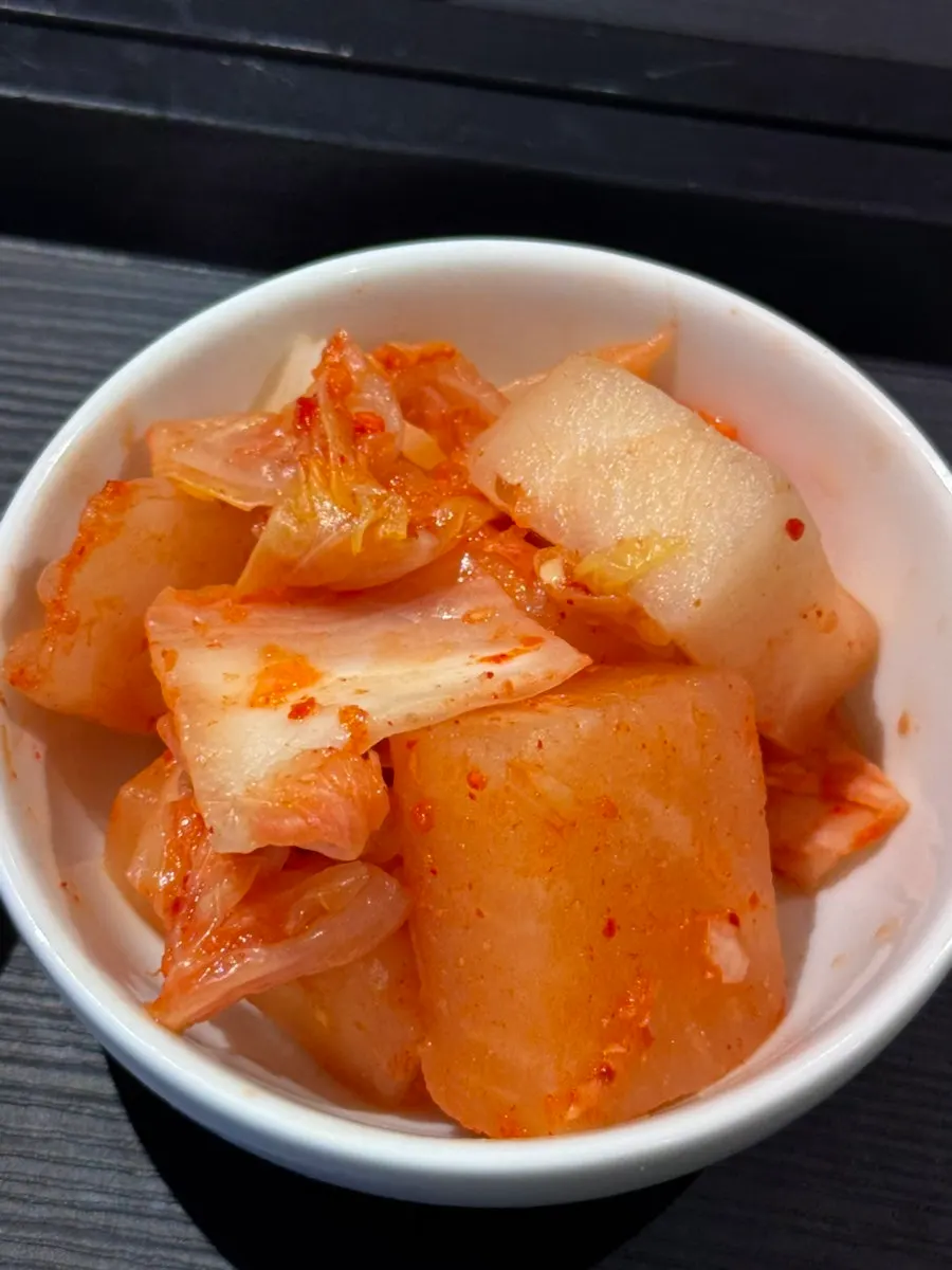 돼지공탕 하우 정식에 나오는 반찬