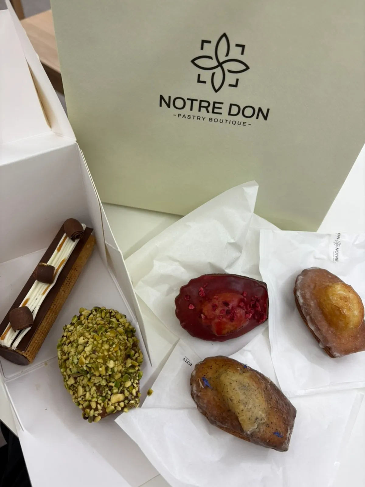 Signature photo of Seongsu dessert café Notldun