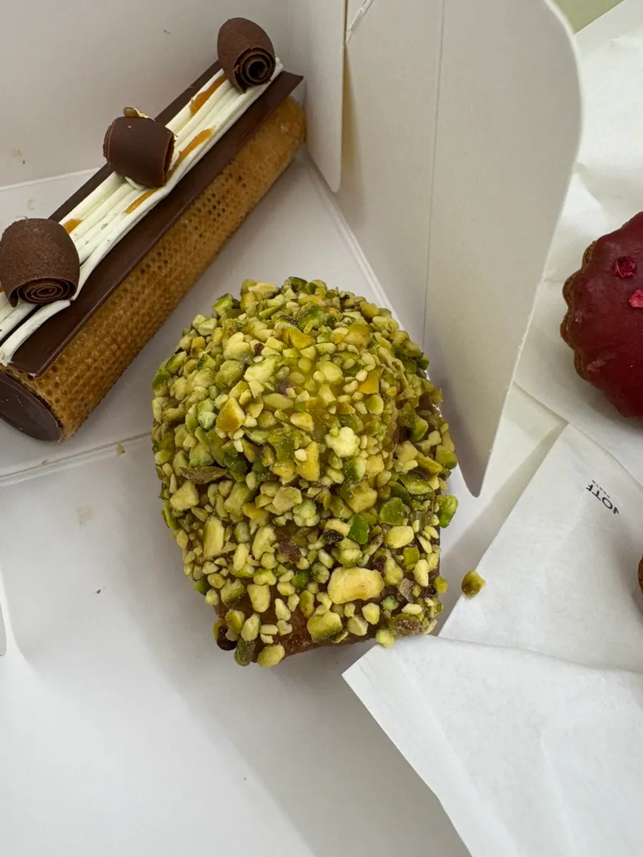 Notldun's pistachio madeleine