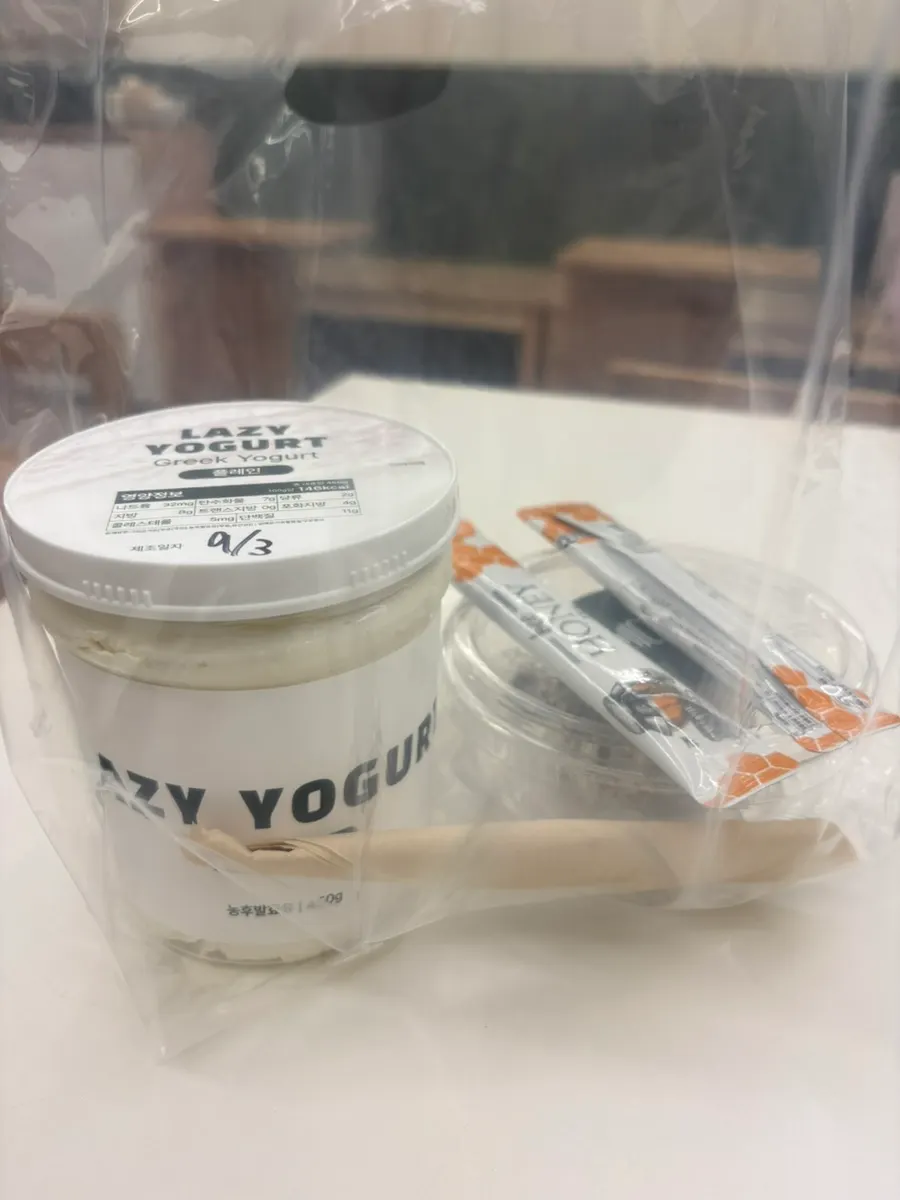 Packaged single Oreo-flavor large size Greek yogurt
