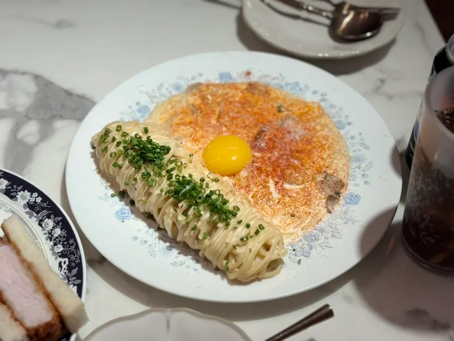 성수다락 매콤크림파스타 한 접시