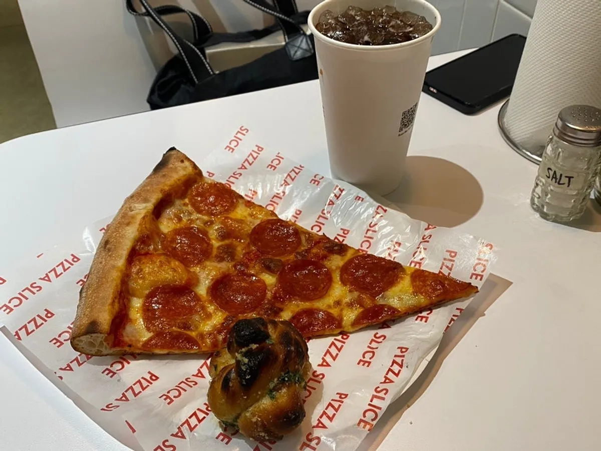 Featured photo of Pizza Slice Seoul in Seongsu