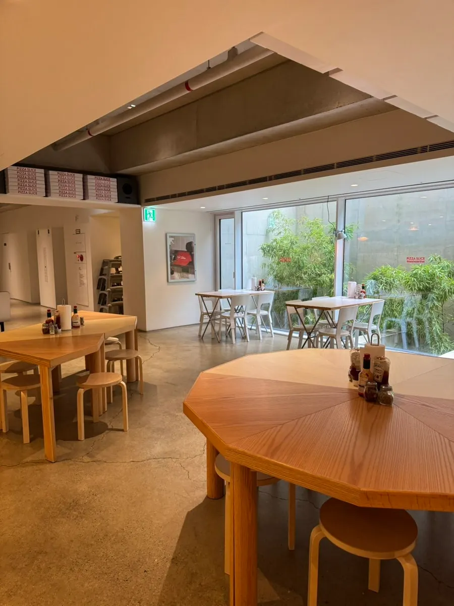 The hip interior of Pizza Slice Seoul
