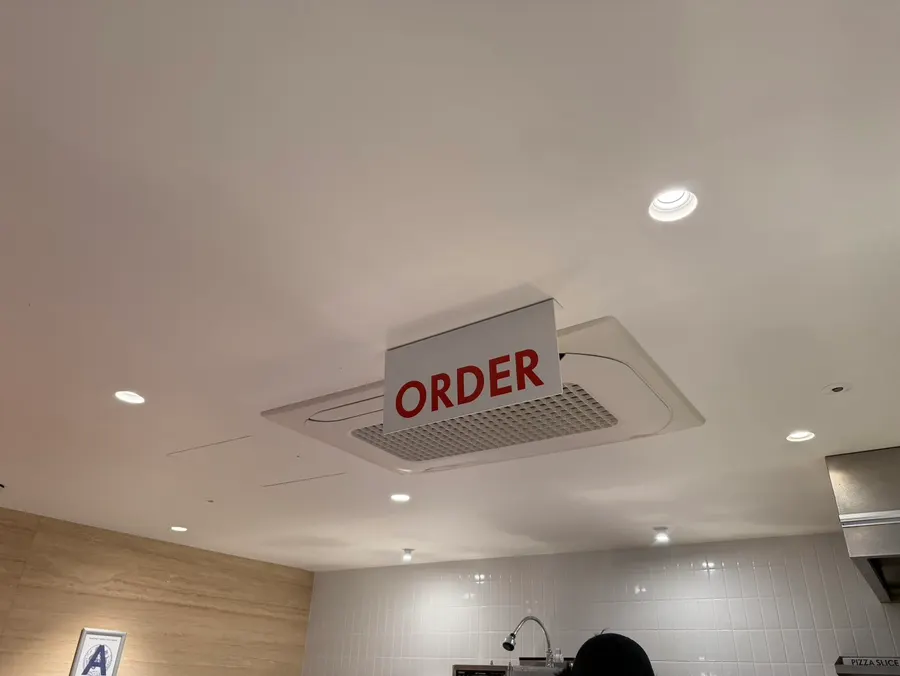 Seating and lighting atmosphere in the shop