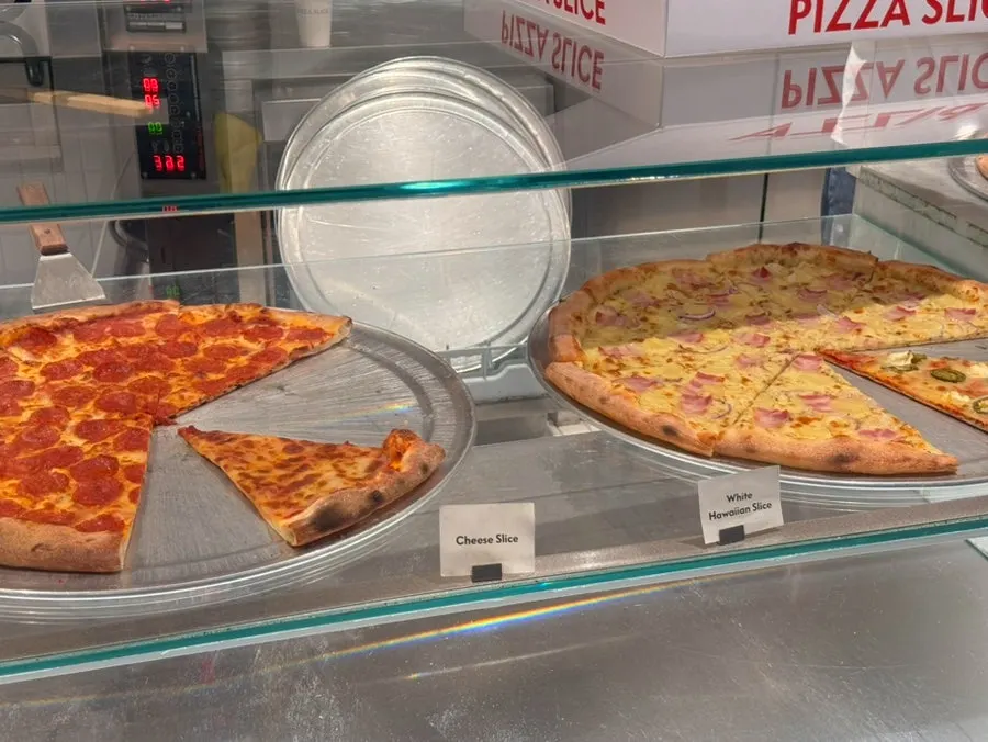 Display case where you pick slices by sight