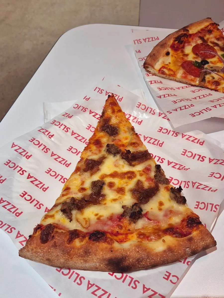 Cross-section of thin dough and crispy crust