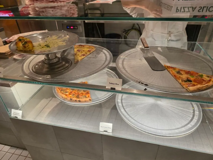 Seating and interior at Pizza Slice Seoul