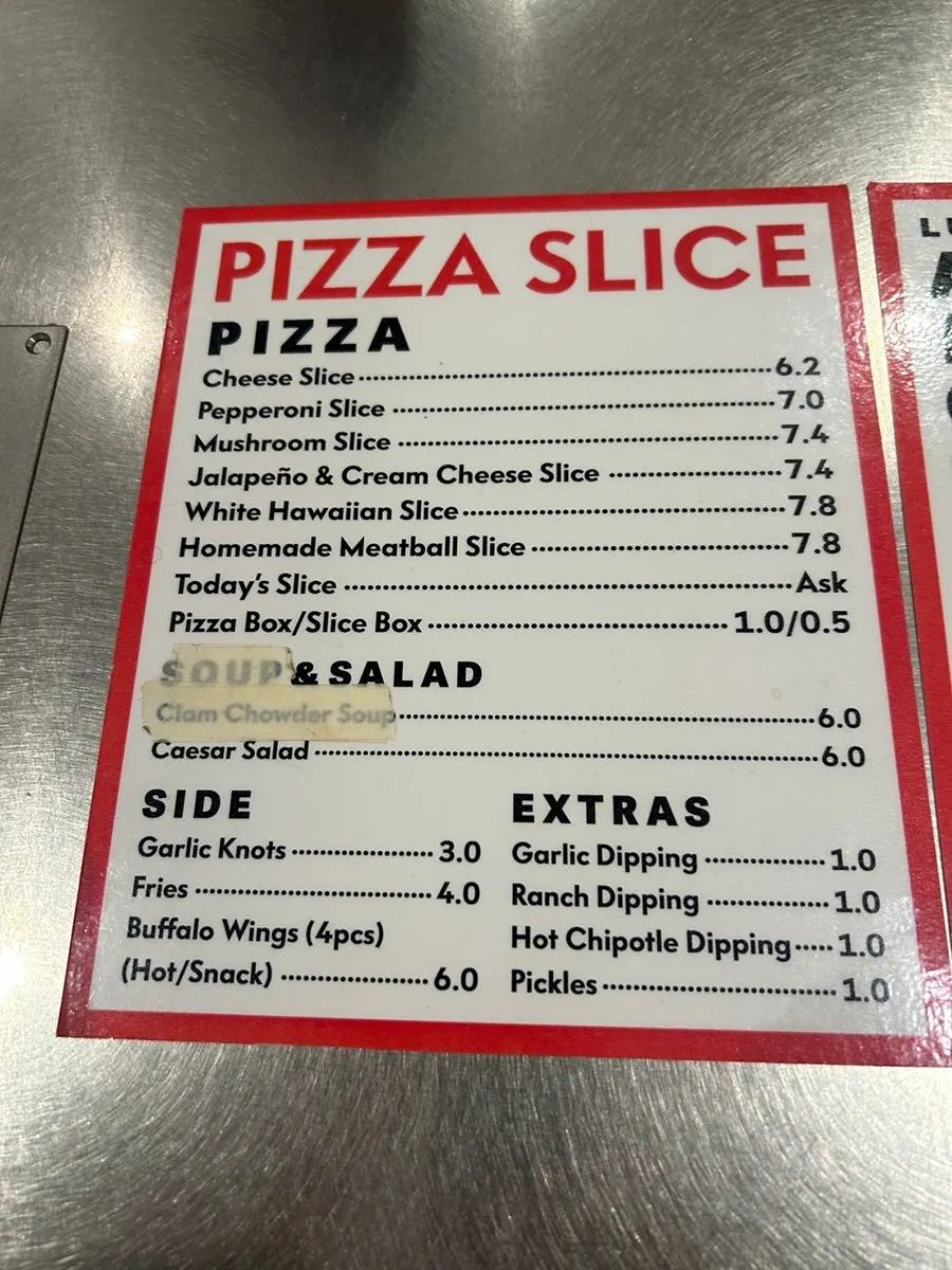 Seating and decor at Pizza Slice Seoul