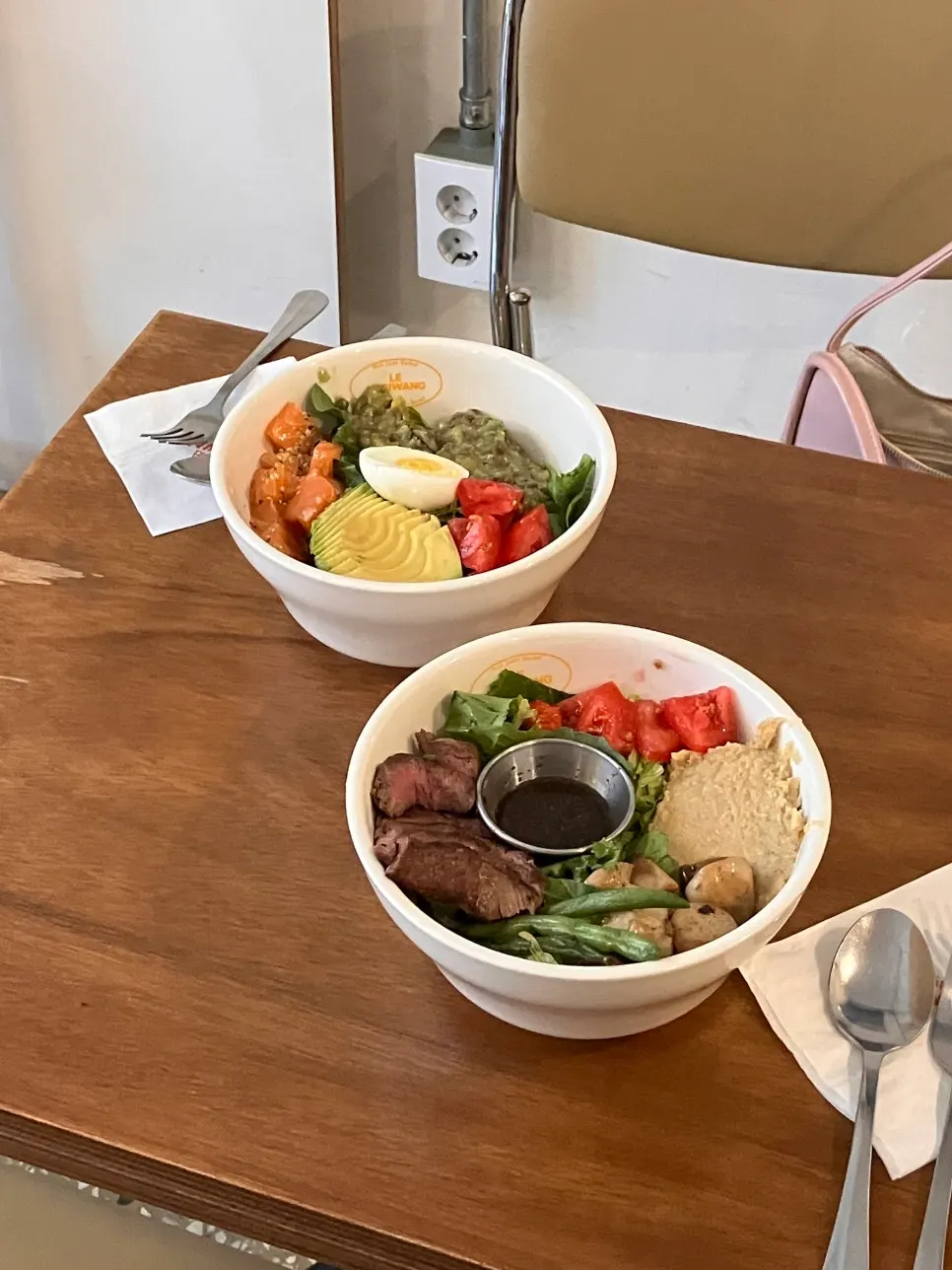 Close-up of the Steak Bowl with plenty of vegetables