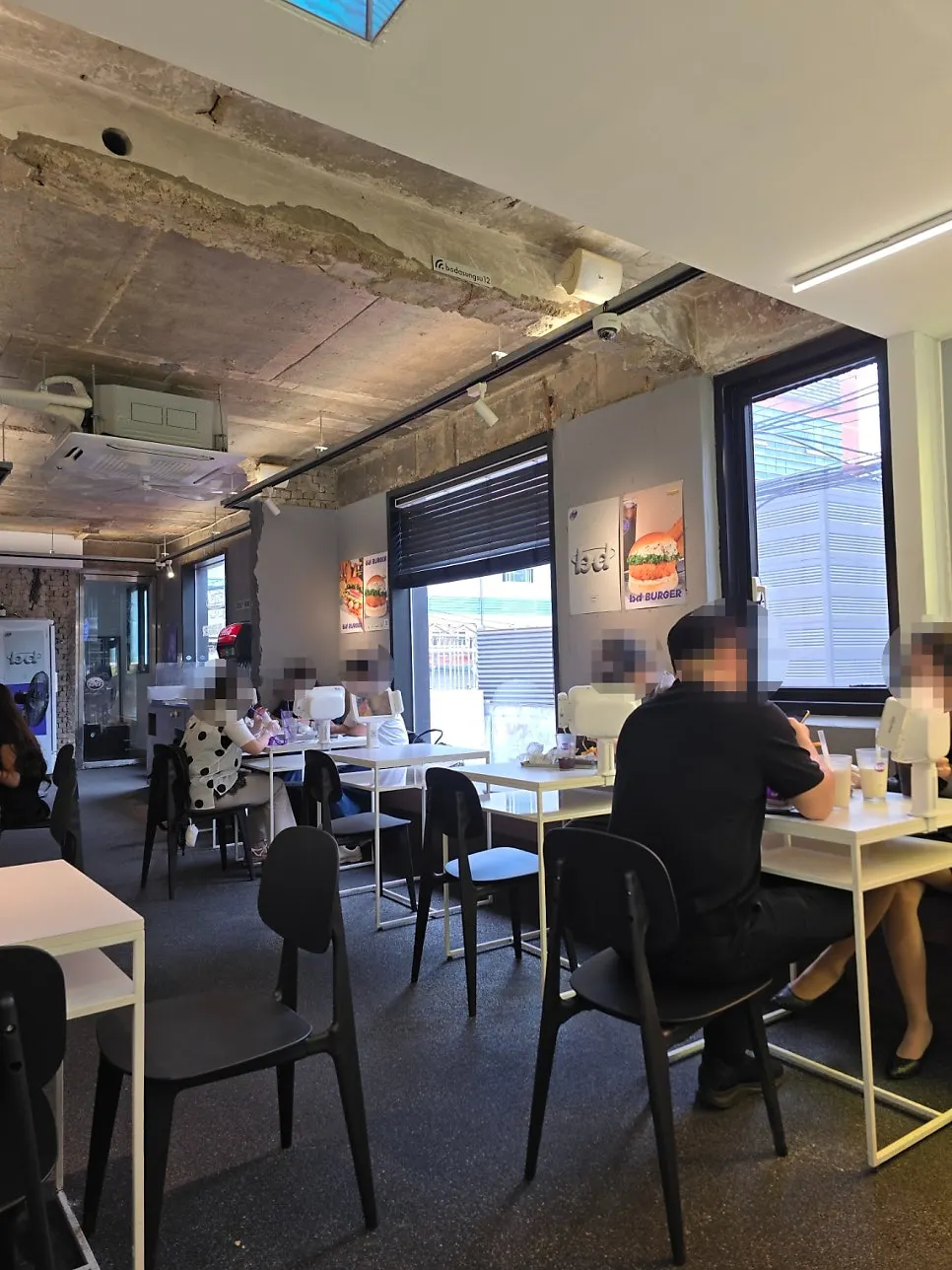 Comfortable interior space at bd Burger
