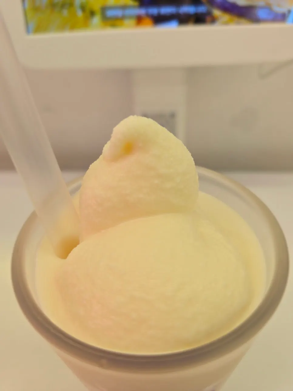Milkshake rich in condensed-milk flavor