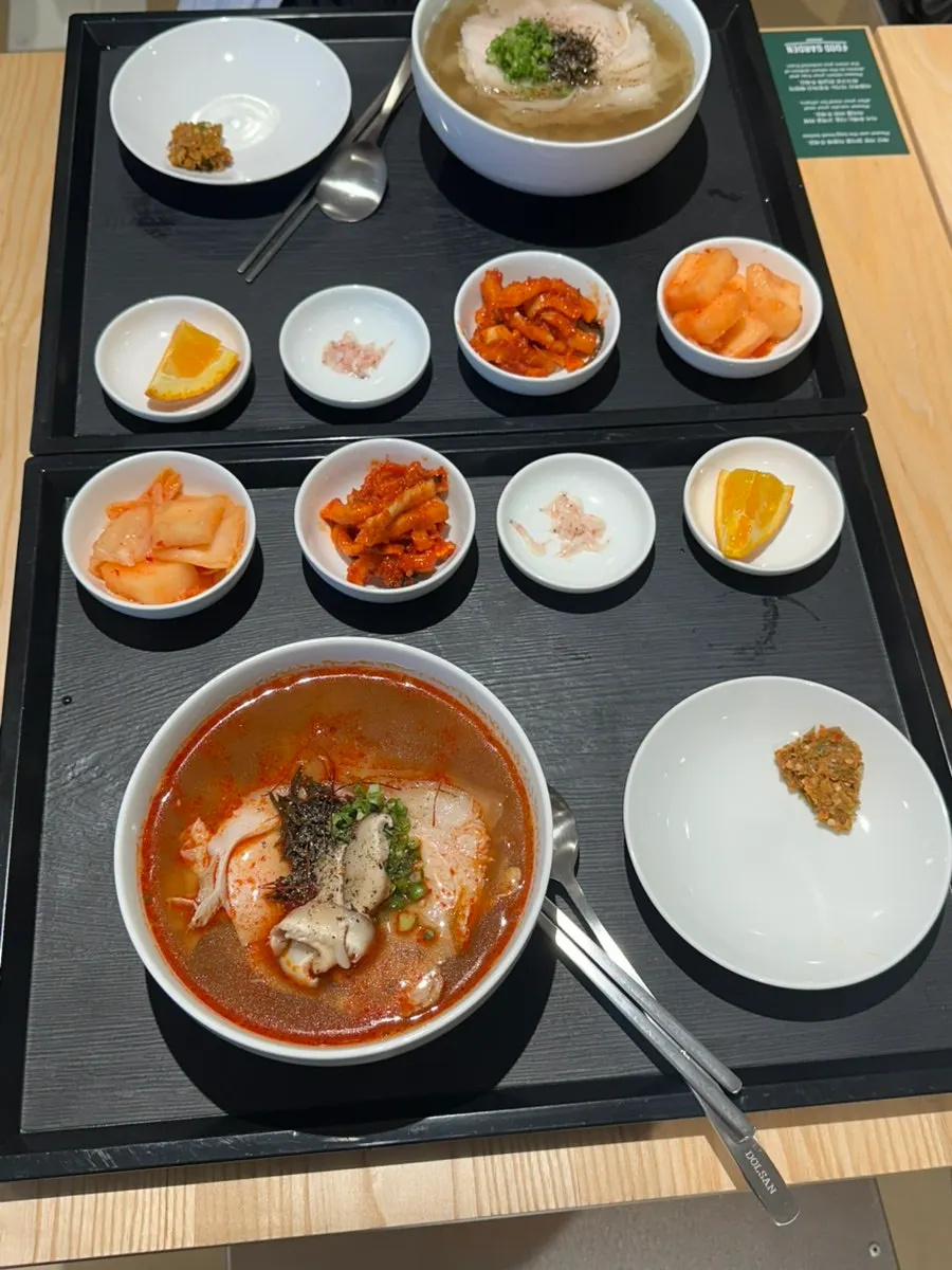 A full spread of Clear Gomtang Set and Spicy Gomtang Set