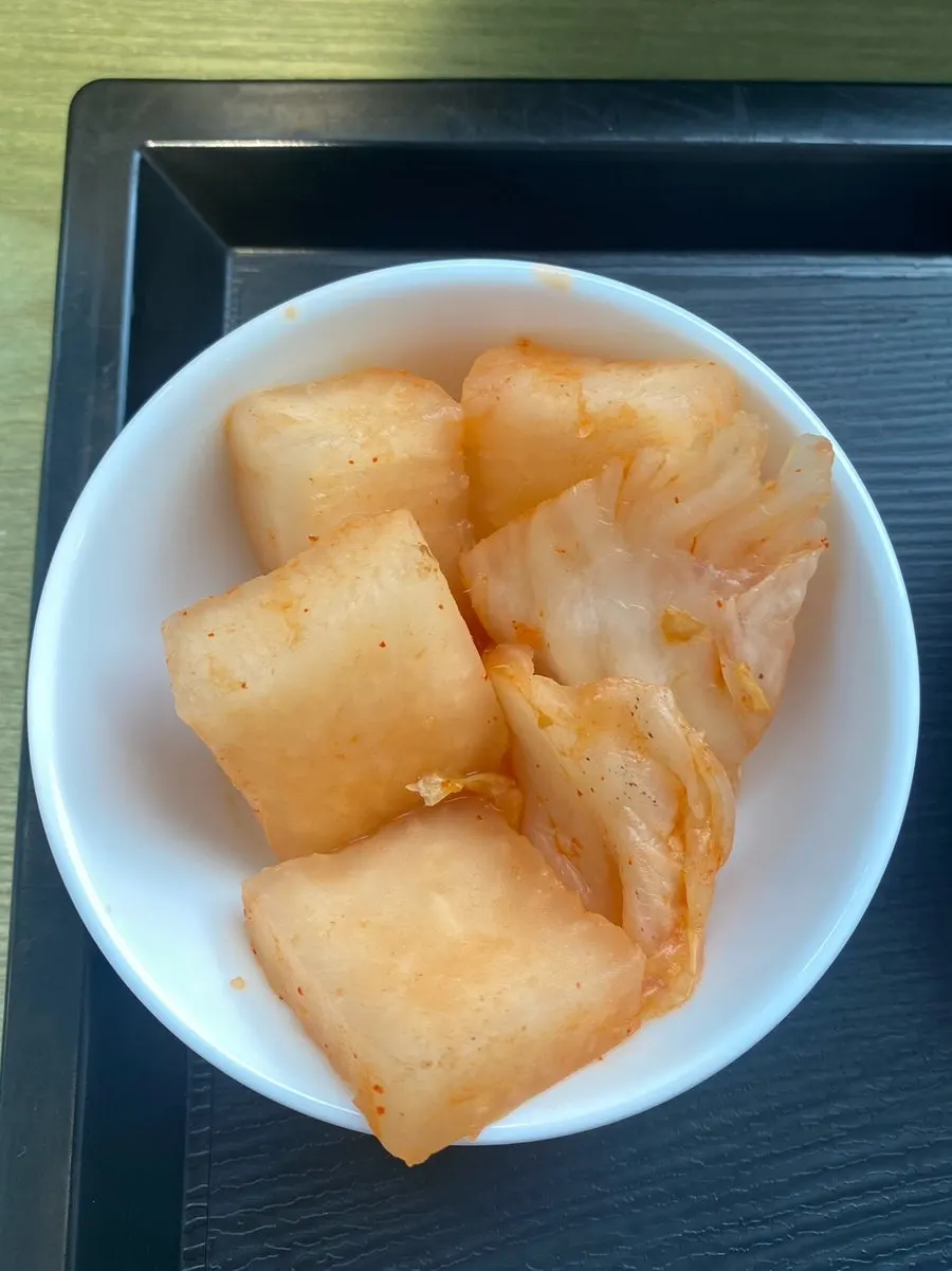 넉넉한 고기가 담긴 공탕정식