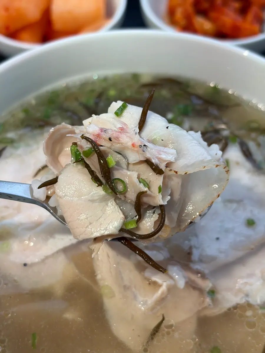 Boiled pork topped with salted shrimp