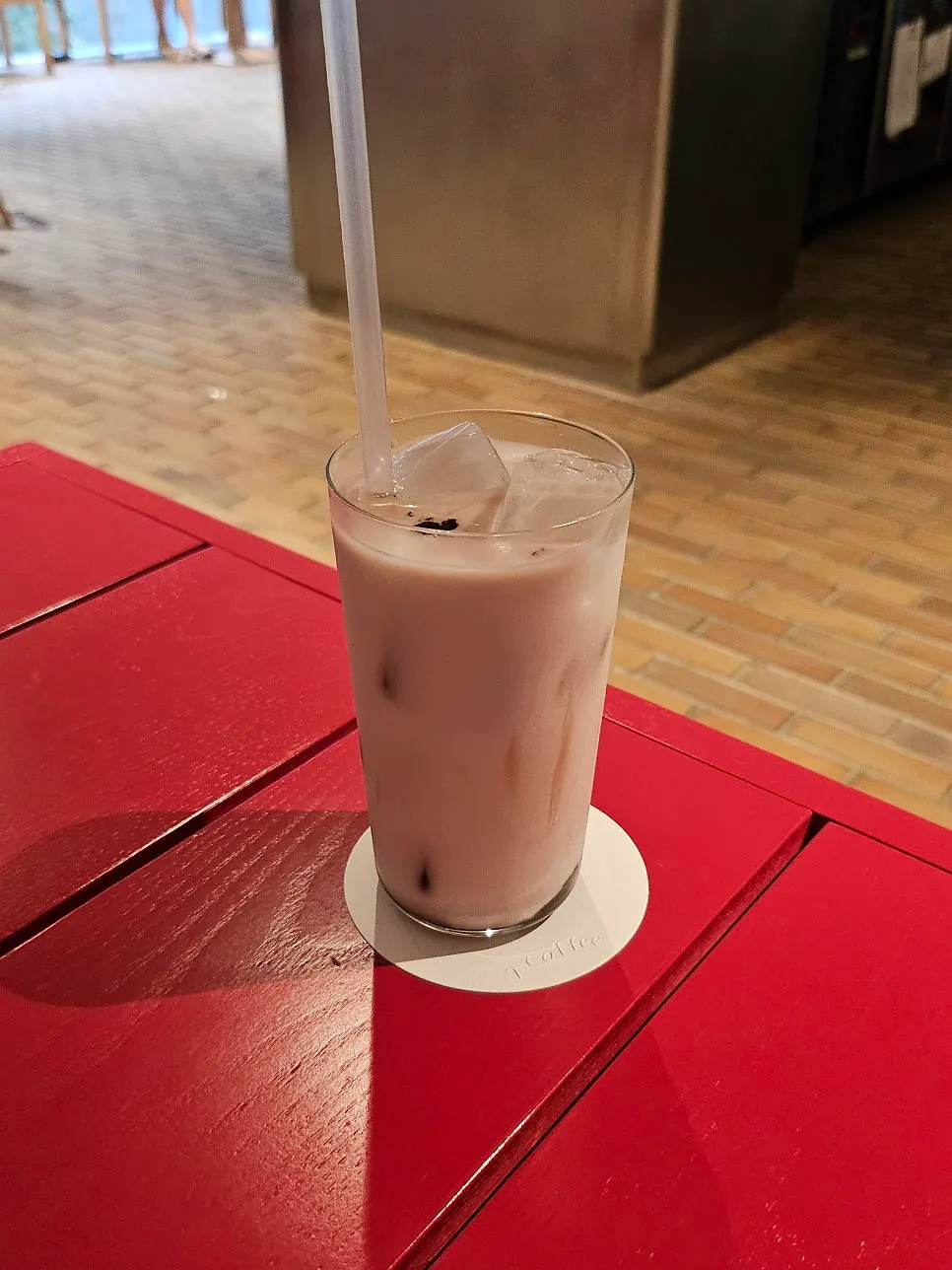 티 커피 아이스초콜릿 한 잔