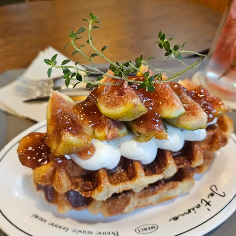 성수동 비아트 성수 카페 전경