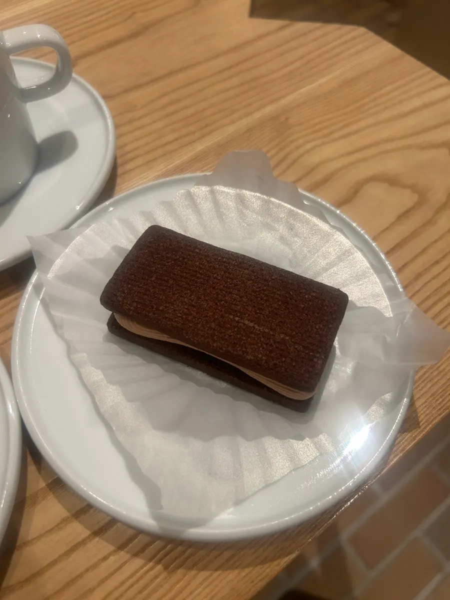 작업하기 좋은 티 커피 자리