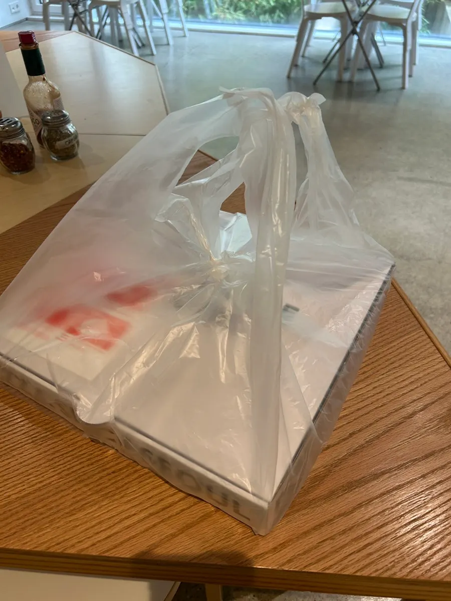 성수 티 커피 매장 전경