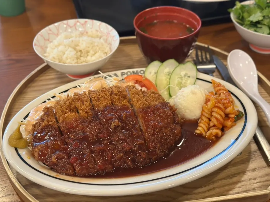 1,000원 추가한 고수를 올린 라멘