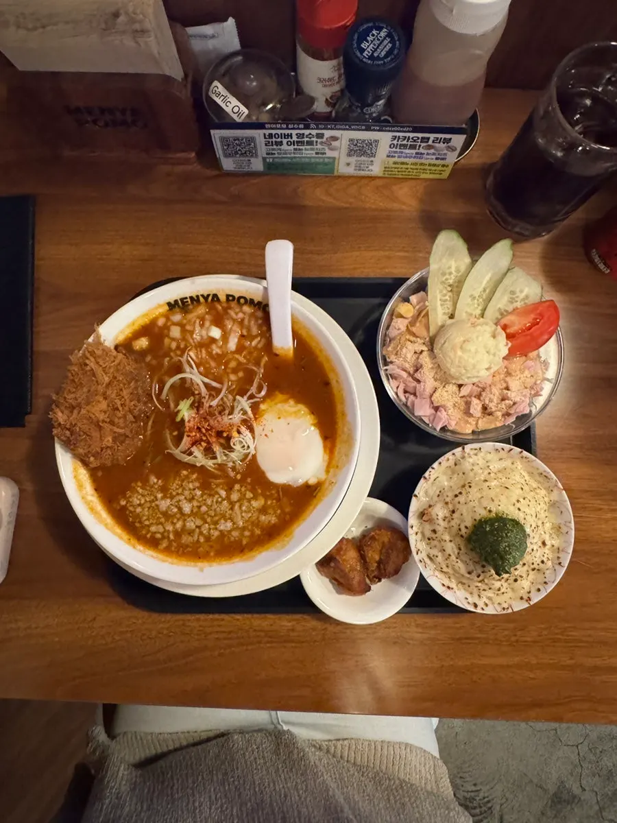 한우카츠 인도 토마토라멘 세트 상차림