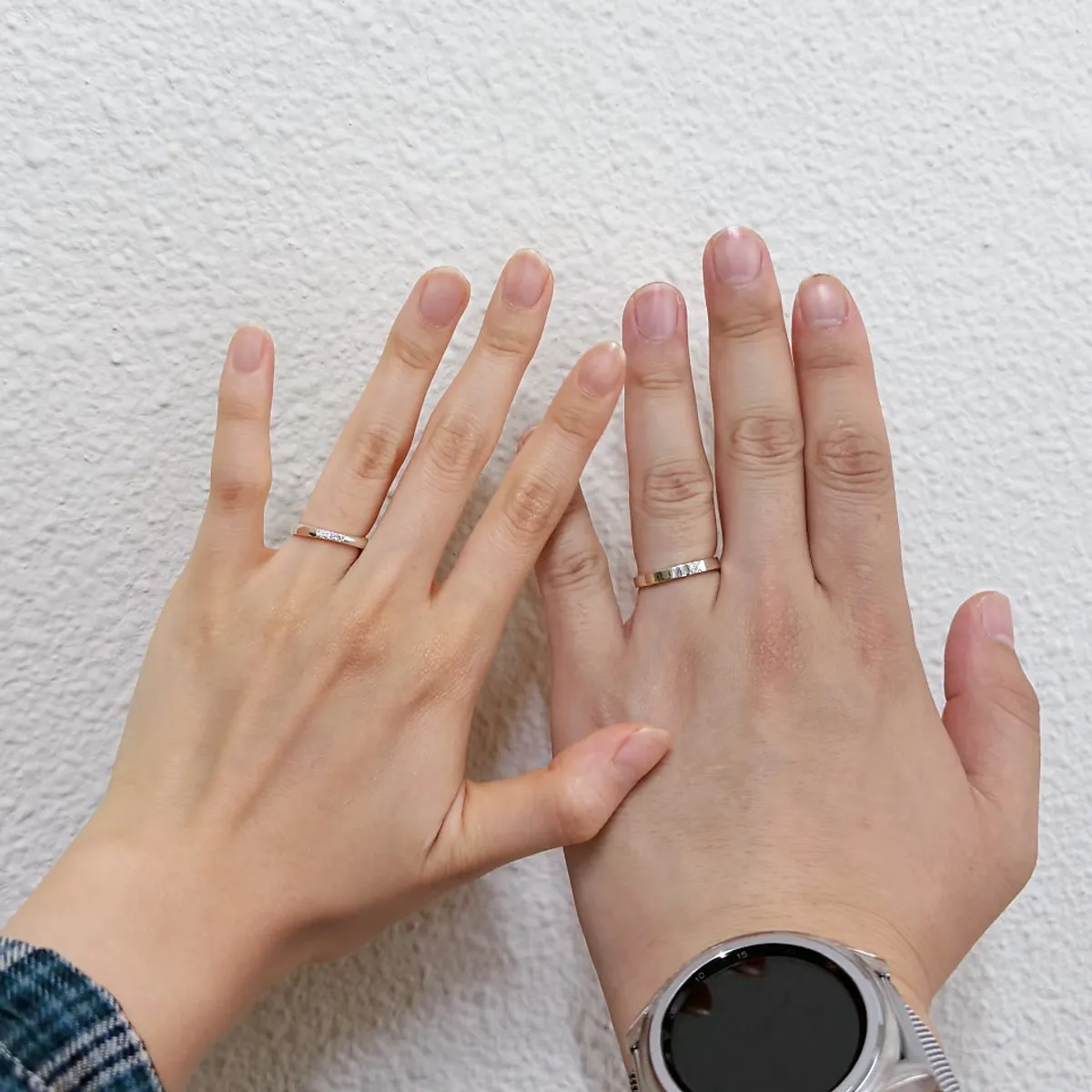 Main photo of a couple ring-making date at Robenta Seongsu ring workshop