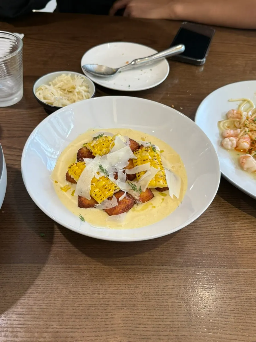 Shrimp crumble pasta