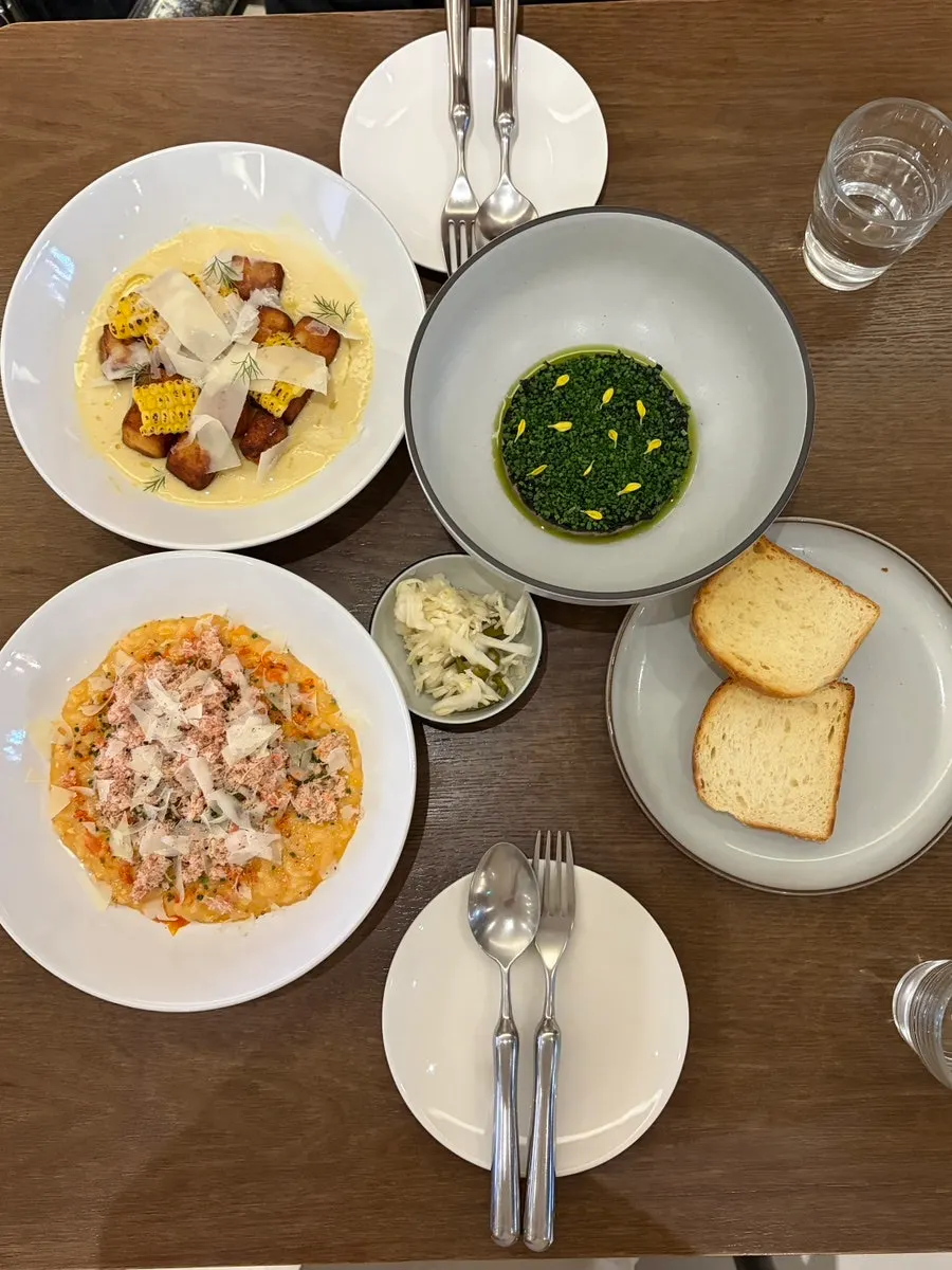 세디치에서 주문한 요리 플레이팅