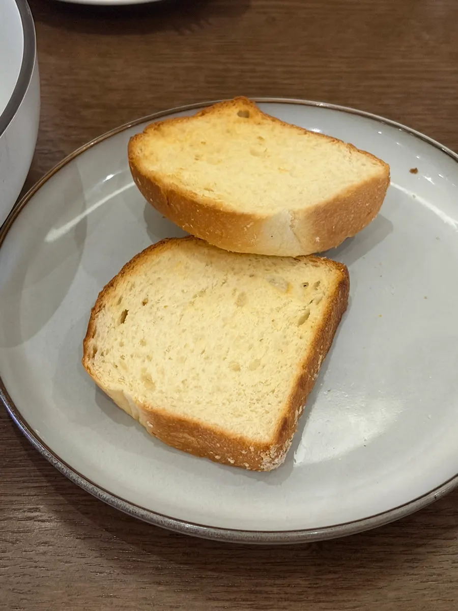 추가로 주문한 세디치 브리오슈 빵