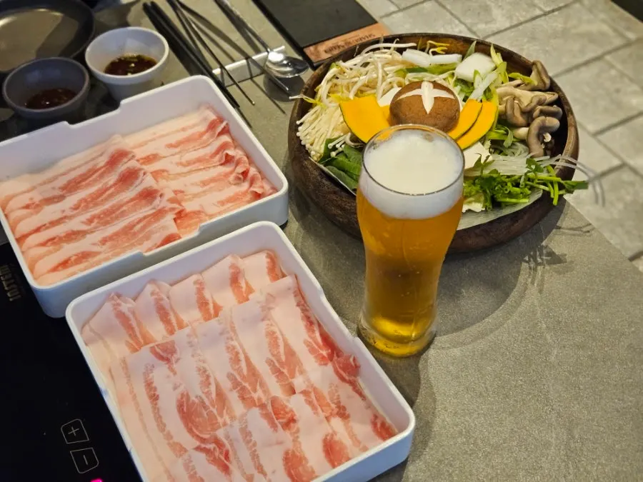 Table set with both shabu sets