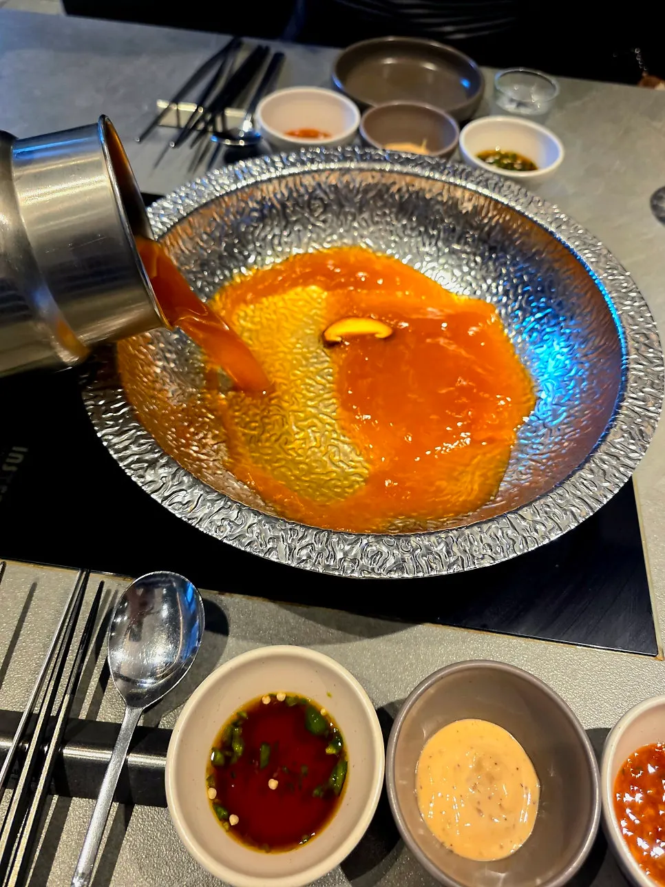 칼칼한 얼큰버섯 샤브샤브 육수