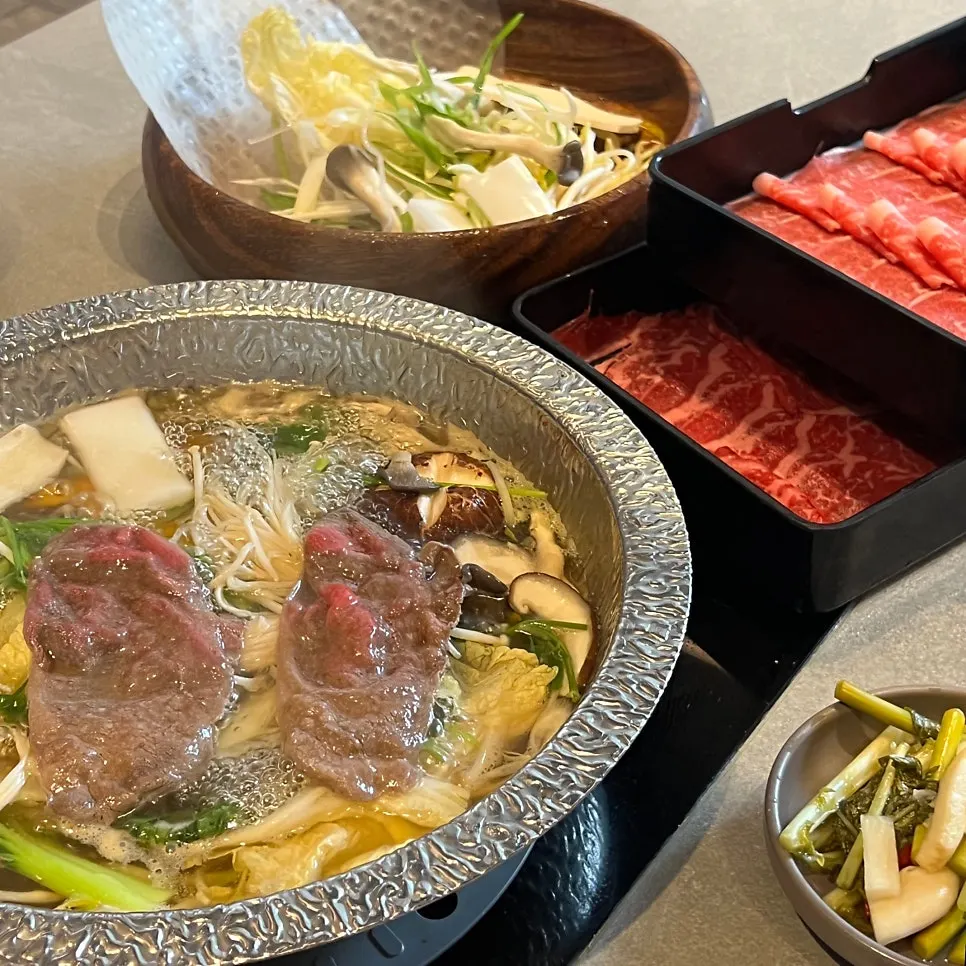 A shot of shabu-shabu at Shabu in Seoul near Seongsu Station