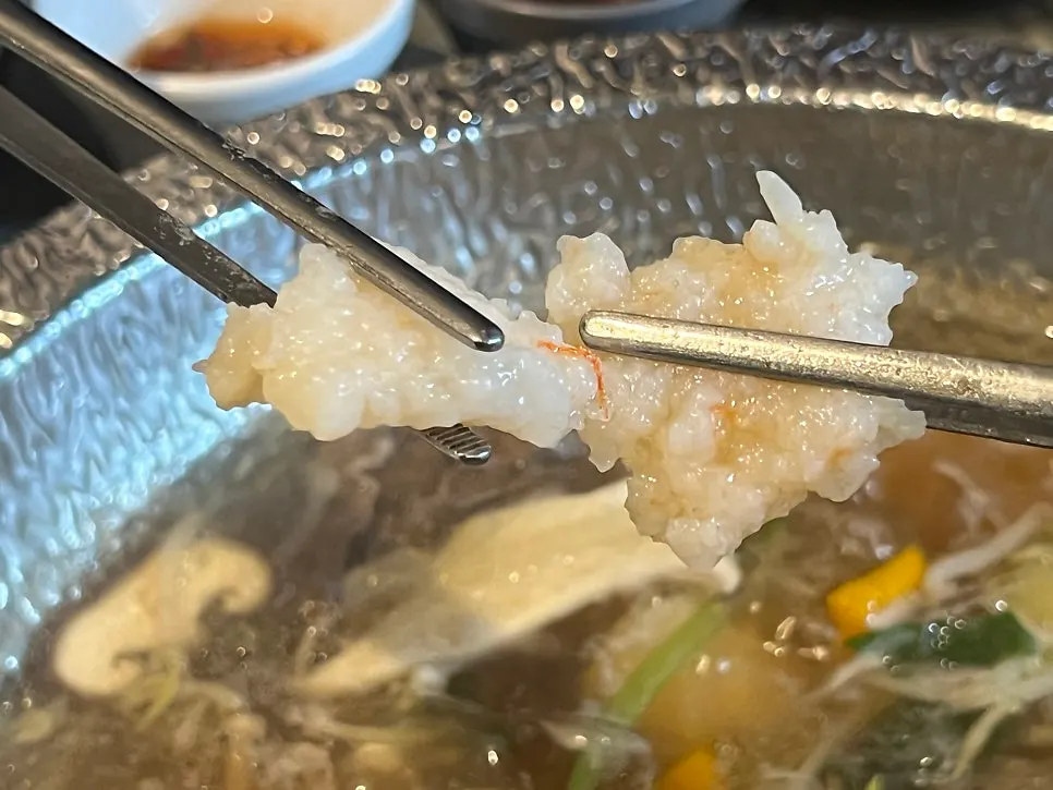 Glass noodle rice cakes and vermicelli in the shabu pot