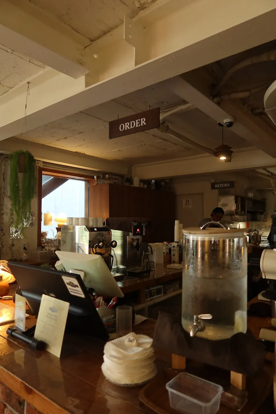 Interior design at 5to7 Seongsu Main Branch