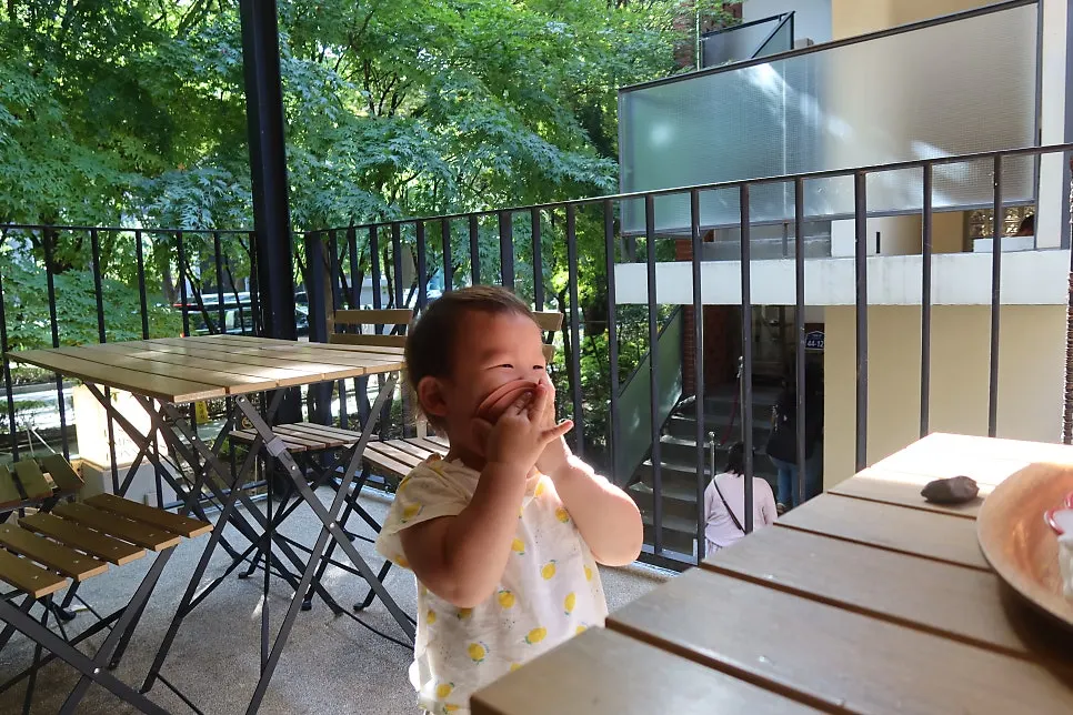 Time spent at the café with a toddler