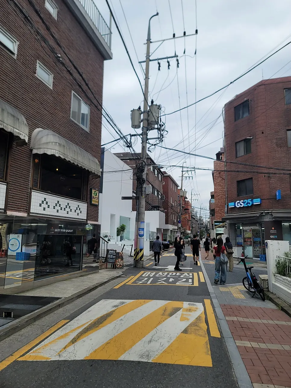 서울숲2길 주변 성수동 골목 풍경