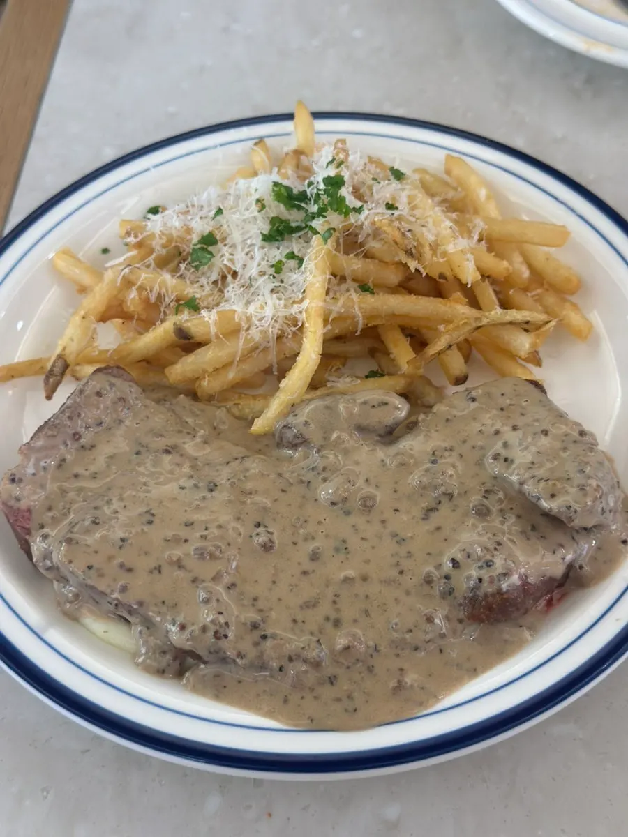 Hanwoo pepper steak 150g topped with pepper sauce