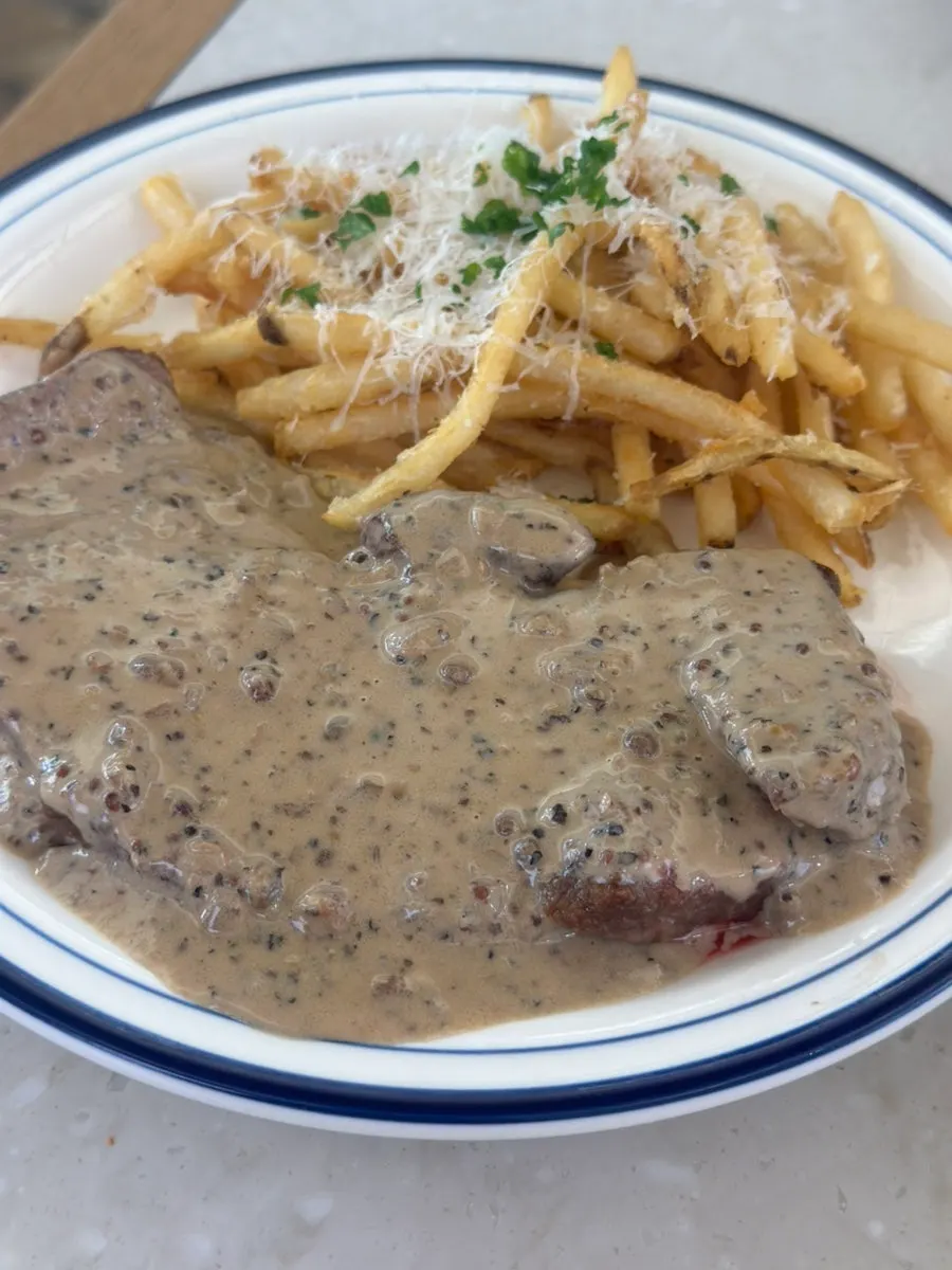 Hanwoo steak sliced into easy bites